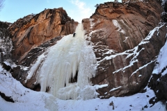 Javon Paprocki ice climbing in Colorado National Monument 2