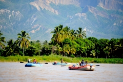 Rafting-along-the-lowlands-of-the-Rio-Marañón
