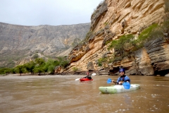 The-Morrison-brothers-kayaking-in-a-rare-calm-stretch-of-water-on-the-upper-the-Rio-Marañón